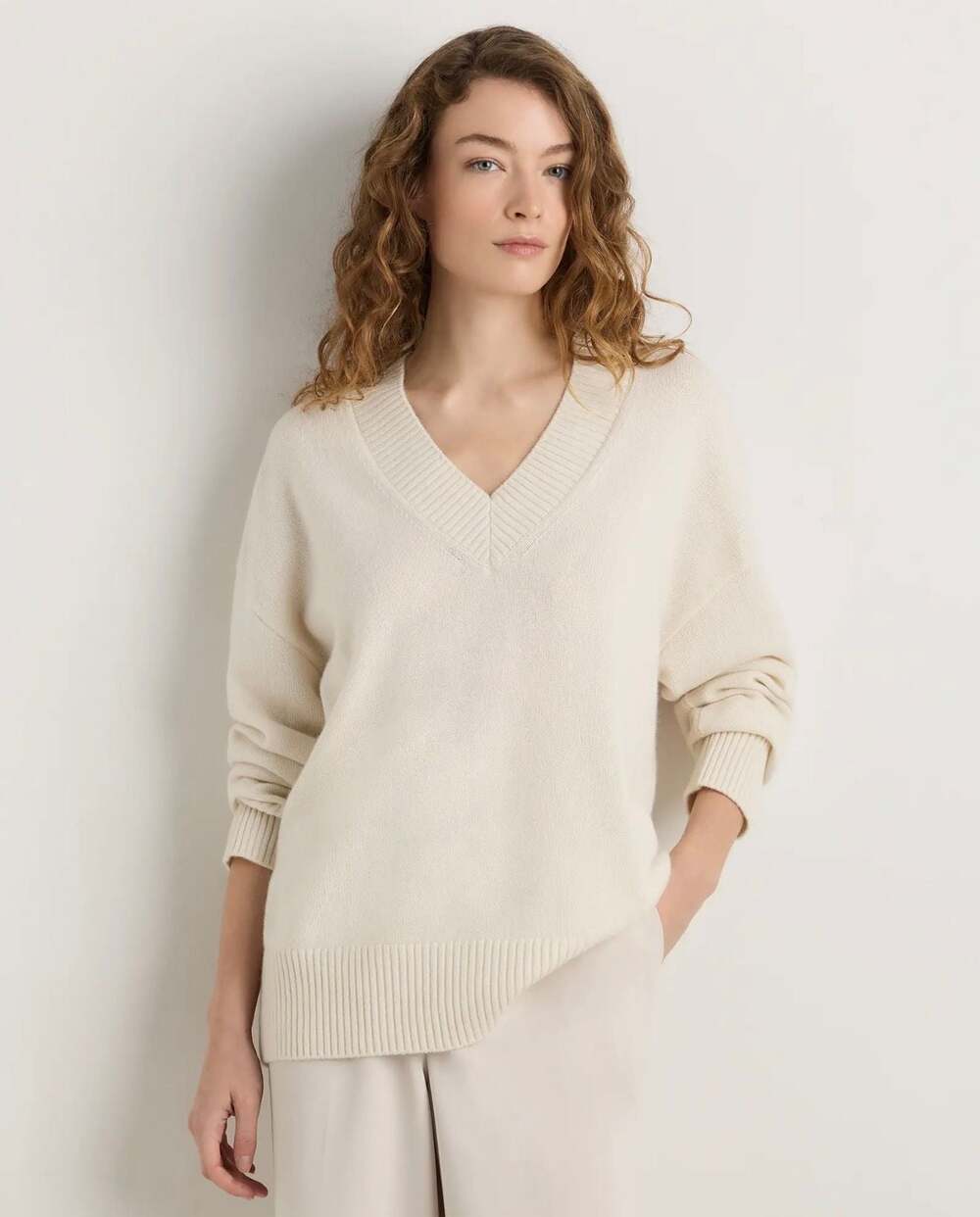 Quince 100% Mongolian Cashmere Oversized V-Neck Sweater Ivory Size S N